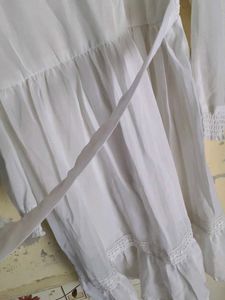 Elegant White Lace Trim Kurta