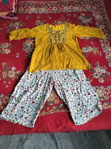 women co ords set Top+capri 😍😍