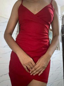 red bodycon dress