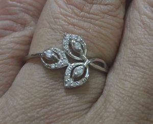 Sparkling Leaf morpankh Design Ring SS925