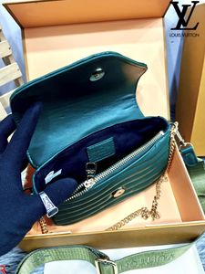 Louis Vuitton Crossbody Bag 😍