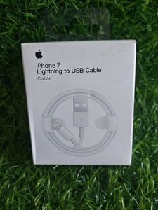 iPhone  Lightning to USB Cable