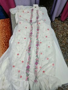 Elegant White Embroidered Outfit