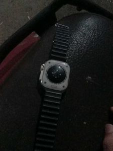 Smartwatch - Sleek and Modern