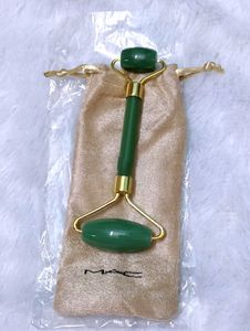 MAC Jade Roller