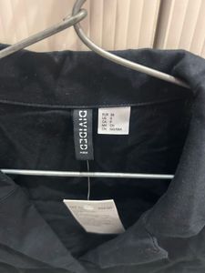 H&amp;M Divided Cropped Button-Down Top
