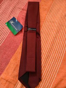 Burgundy Textured Necktie