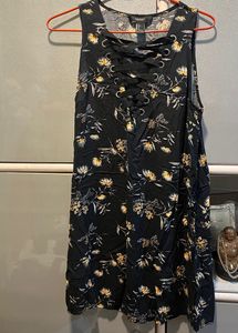 Forever 21 Sleeveless Black dress 💕