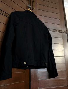 Ginger Classic Black Denim Jacket