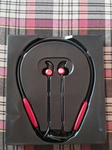 altra flexible silicon Neckband new with Box