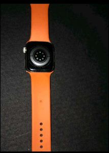 T500 Smartwatch with Orange Band