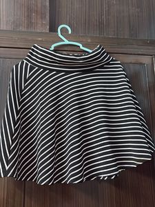 Chic Striped Skater Skirt