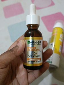 Combo Garnier Skin Naturals Vitamin C Serum &amp; Suns