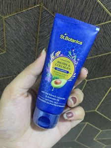 St.Botanica Biotin & Collagen Shampoo
