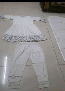 Elegant White Kurta Set with Dupatta