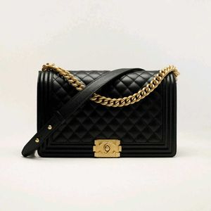 Chanel Boy Bag - Classic & Stylish