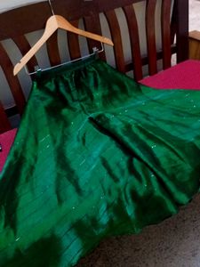 Stunning Emerald Green Kurta Set with Sequins