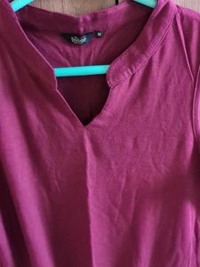 Stylish Sleeveless Tie-Front Top