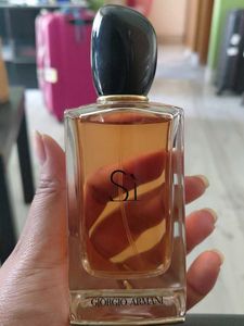 Giorgio Armani Si EDP Decant 5ml.