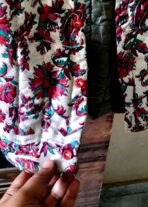Floral Print Sleeveless Blouse