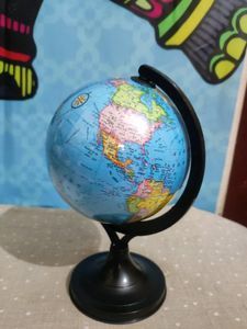 Globe In Hindi