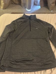 Gray Pullover Sweatshirt for sports and daily use