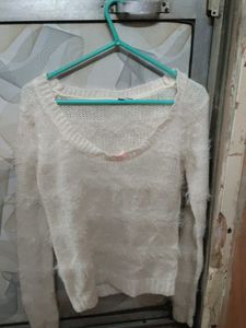 A knit in white