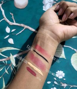 Just Herbs Makeup Essentials Glam Box
