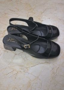Black Mary Jane shoes
