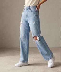Light Wash Ripped Wide-Leg Jeans