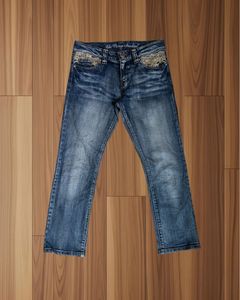 Stylish Bootcut Jeans with Embellished Pockets