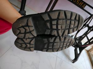 4 Shoes