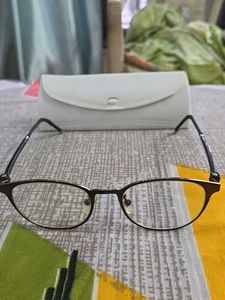 Stylish Round Frame Glasses with Box