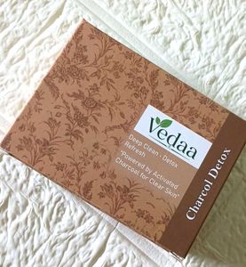 VedaA Charcoal Detox Face Cream