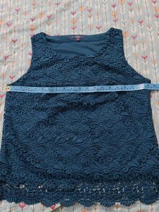 Elegant Teal Lace Sleeveless Top