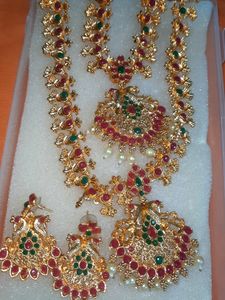 Traditional Peacock Design Set