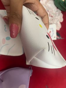 Hello kitty mini pouch