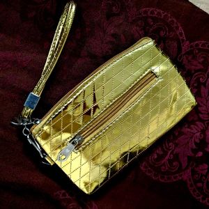 Elegant Gold Clutch!