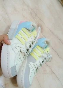 Low Pastel Sneakers