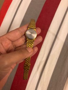 Elegant Gold Tone Women's Watch