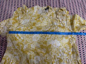 Zara - Floral Ruffle Top
