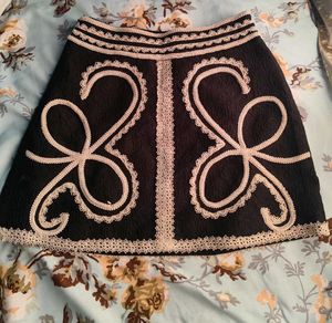 Chic Black Mini Skirt with Lace Trim