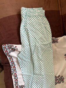 soft longwear  White Kurta Set with Green Print