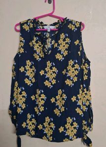 Navy Floral full sleeve sholder cut Tie-Neck Top