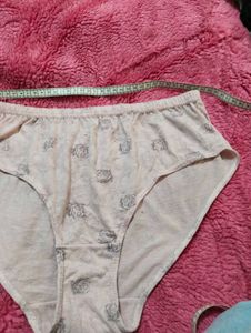 Comfortable Rose Print Briefs