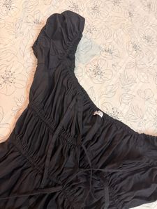 Nefs finds Black Square Neck Puff Sleeve Dress