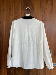 Chic White &amp; Black Collared Blouse