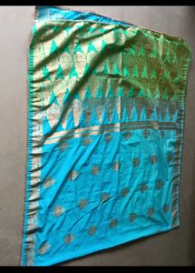 Elegant Silk Saree with Golden Border