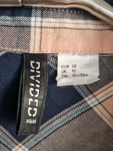 H&amp;M DIVIDED CASUAL SHIRT 42"