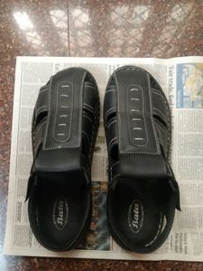 Bata Men's Black Sandals
